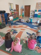 Pisarka Katarzyna Janowicz-Timofiejew w grupie Aksamitki