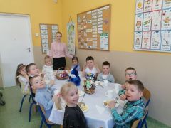 Wielkanocny obiad w Słonecznikach