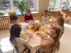 Wielkanocny obiad w Fiołkach